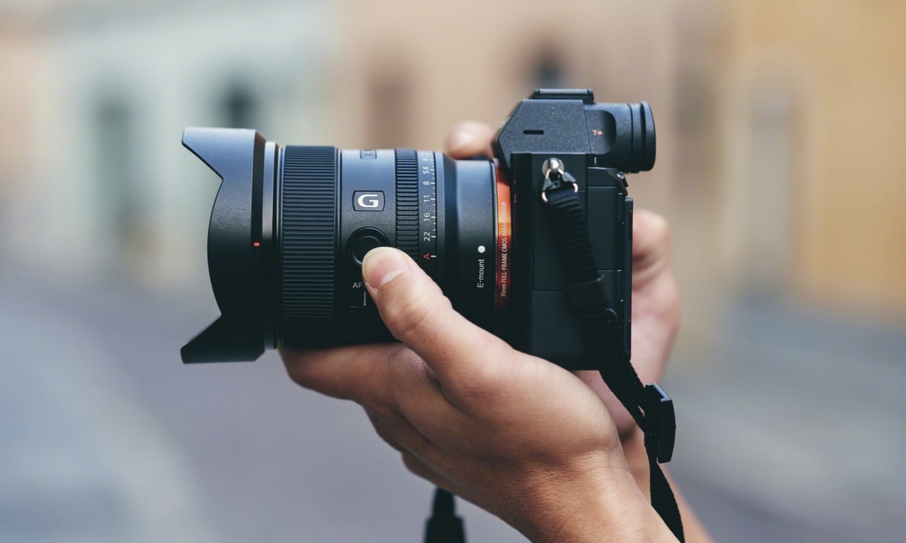 Sony amplia la gamma di obiettivi full-frame con il nuovo FE 20 mm F1,8 G