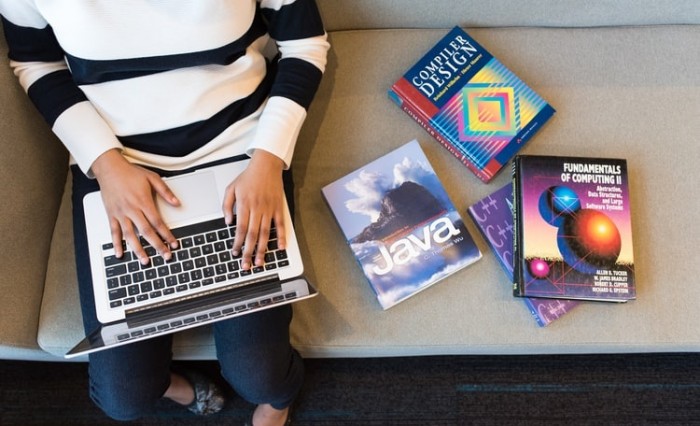 Nei primi quattro mesi dell'anno gli store online primo canale di vendita per i libri