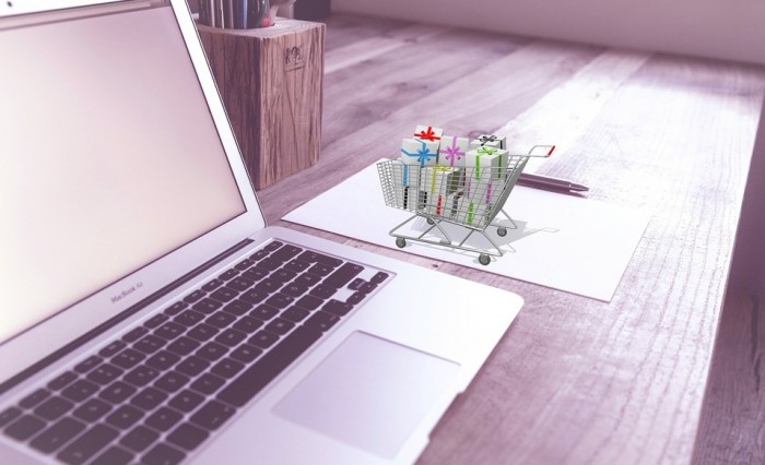 Ricerca di SEMrush: il Covid ha fatto esplodere l'e-commerce