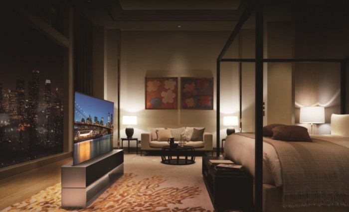 LG: arriva sul mercato il primo TV Oled arrotolabile al mondo