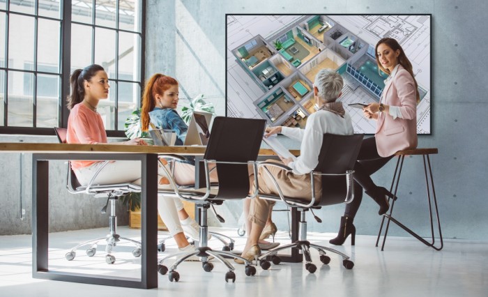 Panasonic: due nuove serie di display professionali LCD UHD 4K