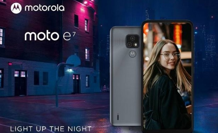 Motorola illumina la notte con il nuovo moto e7