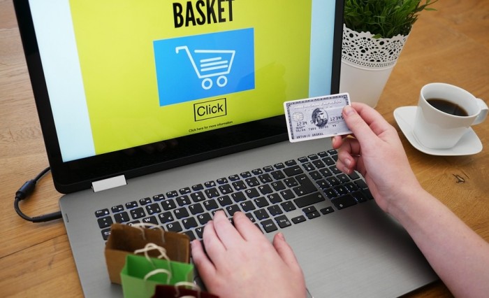 Black Friday: il 75% degli acquisti degli italiani saranno pagati con moneta elettronica