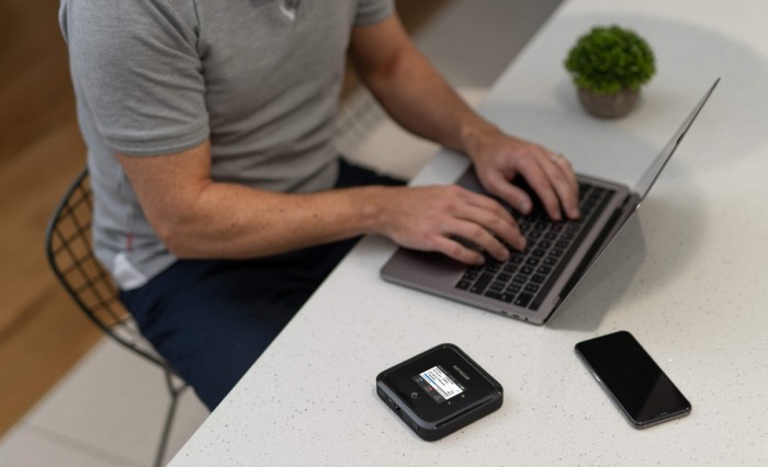 Netgear: disponibile anche in Italia il primo mobile router 5G con WiFi 6