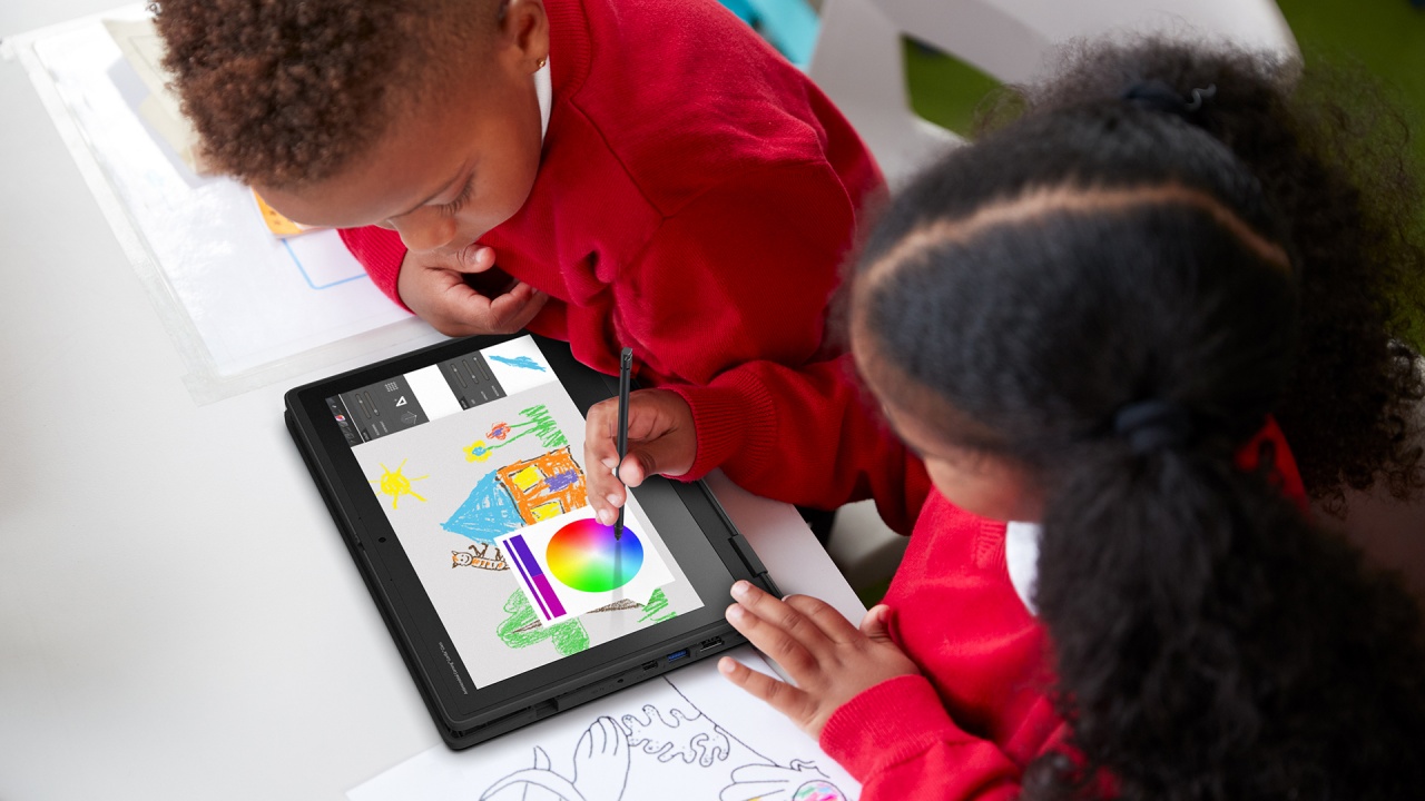 Acer TravelMate Spin B3, il dispositivo pensato per una didattica efficace e sicura