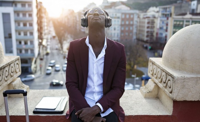 Nuovi auricolari e cuffie AQL con tecnologie di noise cancelling