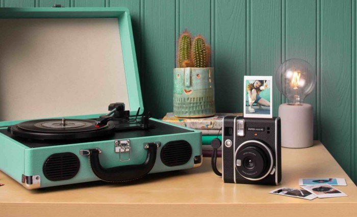 Fujifilm instax mini 40: classica e senza tempo
