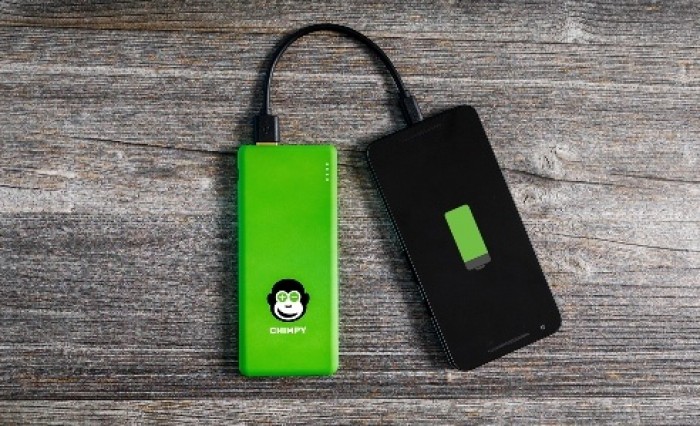 Chimpy: il powerbank per caricare il cellulare on the go arriva in Italia