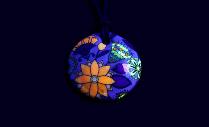 La stampa a sublimazione diventa fluo con Epson SureColor SC-F501 