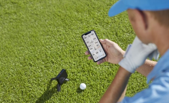 Garmin lancia il nuovo launch monitor Approach R10 per migliorare la propria tecnica a golf