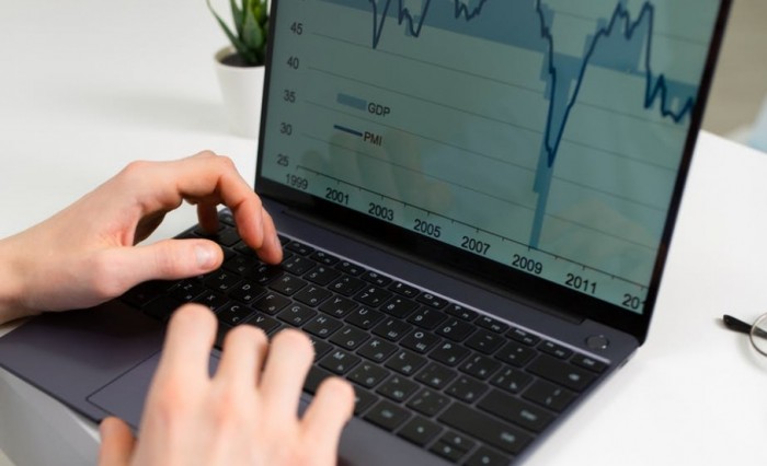 Digitale, Unioncamere: solo metà degli italiani ha dimestichezza col web