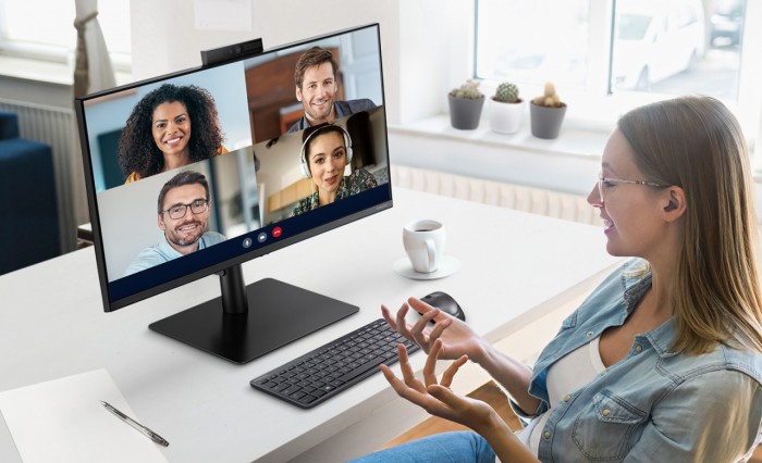 Samsung presenta Webcam Monitor S4, con webcam, altoparlanti e microfono integrati