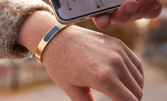 Flashback Milano lancia Endless: l'accessorio tech che racchiude emozioni da indossare