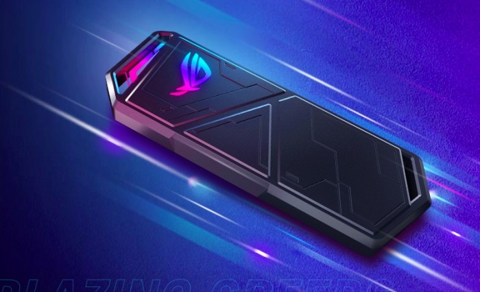 ASUS ROG Strix Arion S500 arriva in Italia