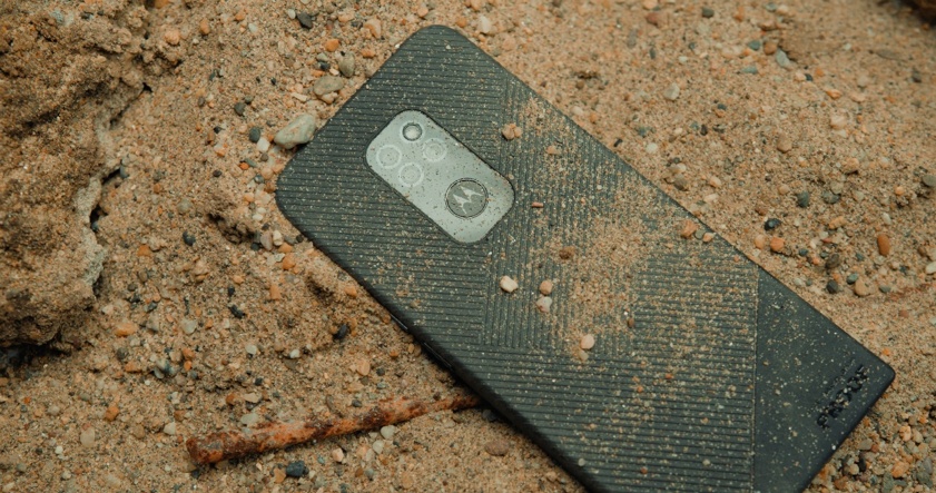 Una nuova era si apre nel mercato degli smartphone rugged con l’arrivo di motorola defy