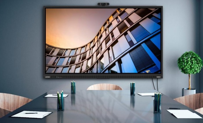 Nuovi monitor di grandi dimensioni Lenovo Thinkvision, per un efficace lavoro di squadra