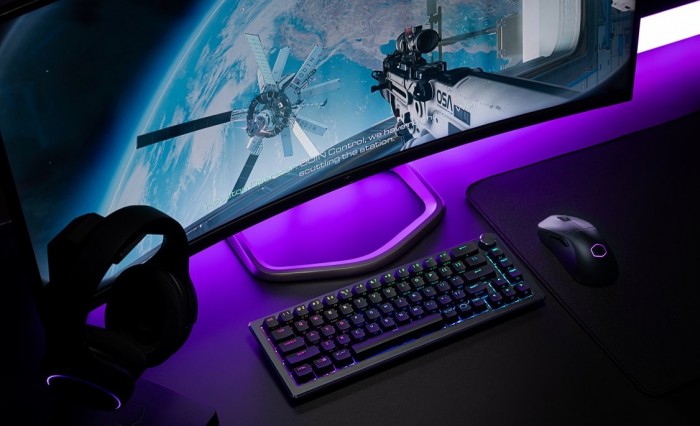 Cooler Master presenta la tastiera meccanica wireless CK721 