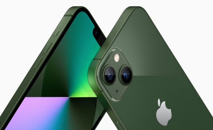 Apple tinge di verde l'iPhone 13