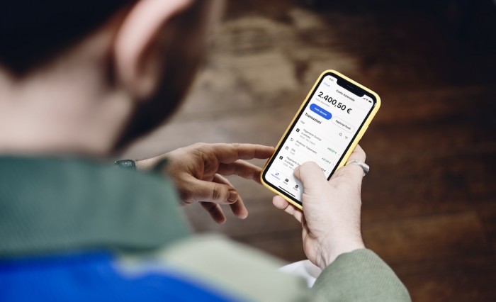 Commercianti più cashless: in un anno -36% prelievi in contanti