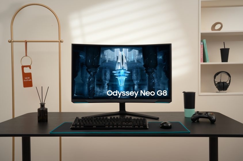 Samsung presenta Odyssey Neo G8, il nuovo monitor gaming