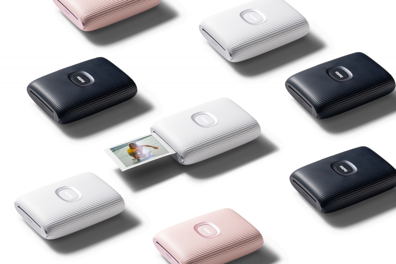 Fujifilm presenta la stampante per smartphone instax mini Link 2