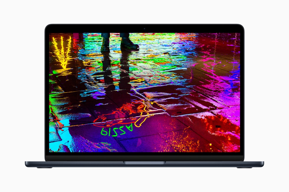 apple macbook air m2 availability july 2022 hero big large apple macbook air m2 availability july 2022 hero big large