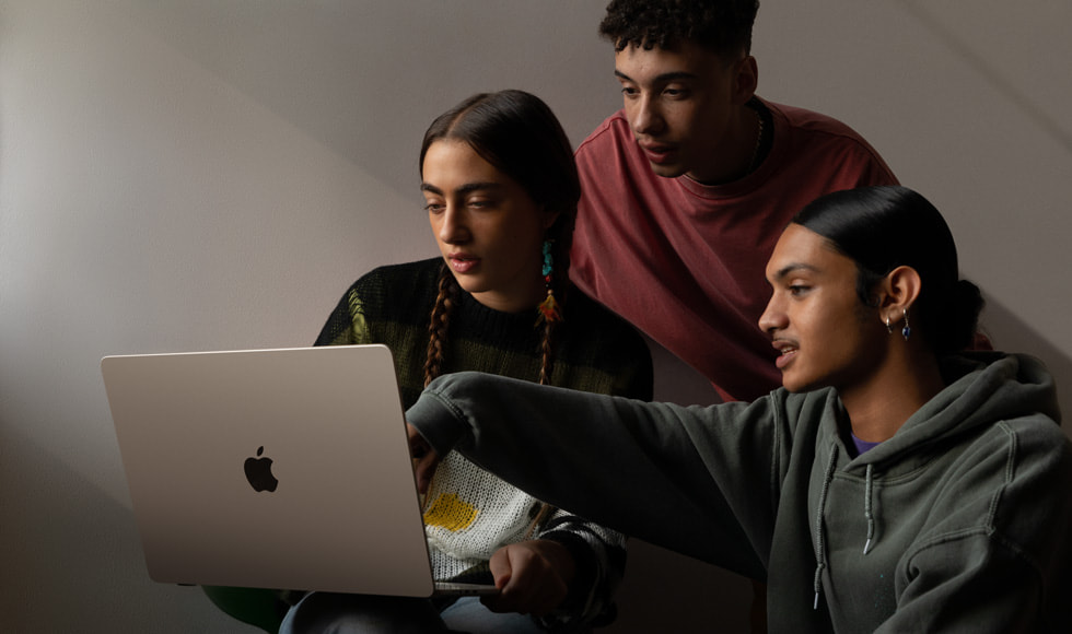 Apple presenta il nuovo MacBook Air 15