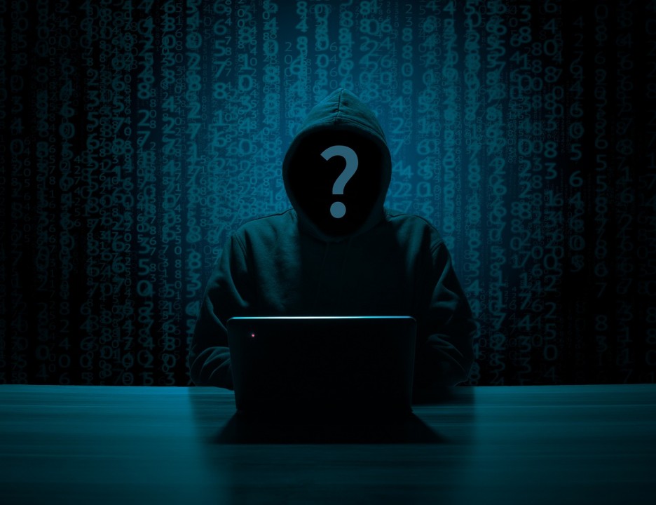 Gli hacker utilizzano immagini false di OnlyFans per diffondere malware che sottrae informazioni