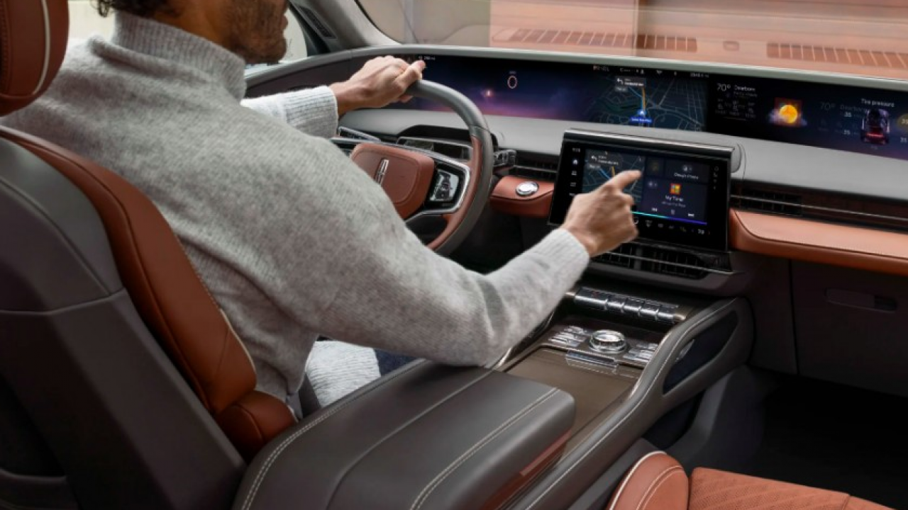 Cisco e Ford portano l'app Webex a bordo delle auto Ford e Lincoln