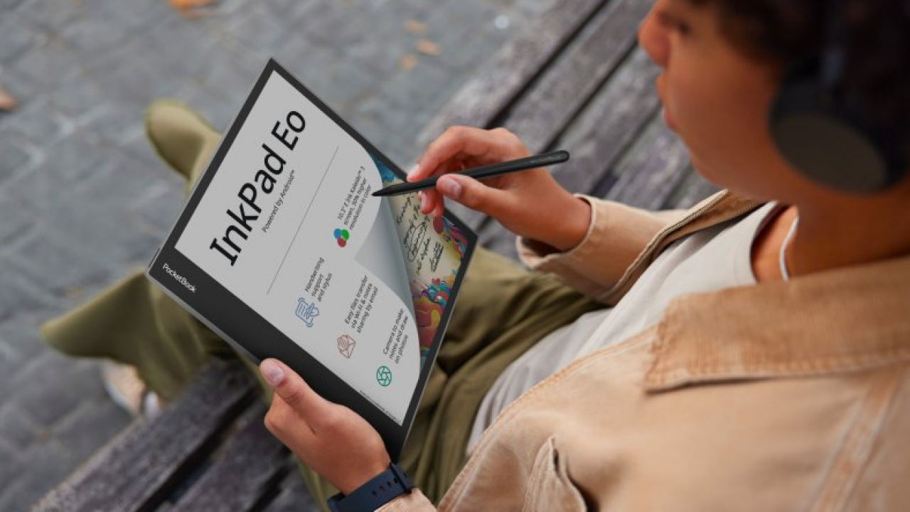 PocketBook: adesso si scrive a colori sul nuovo InkPad Eo