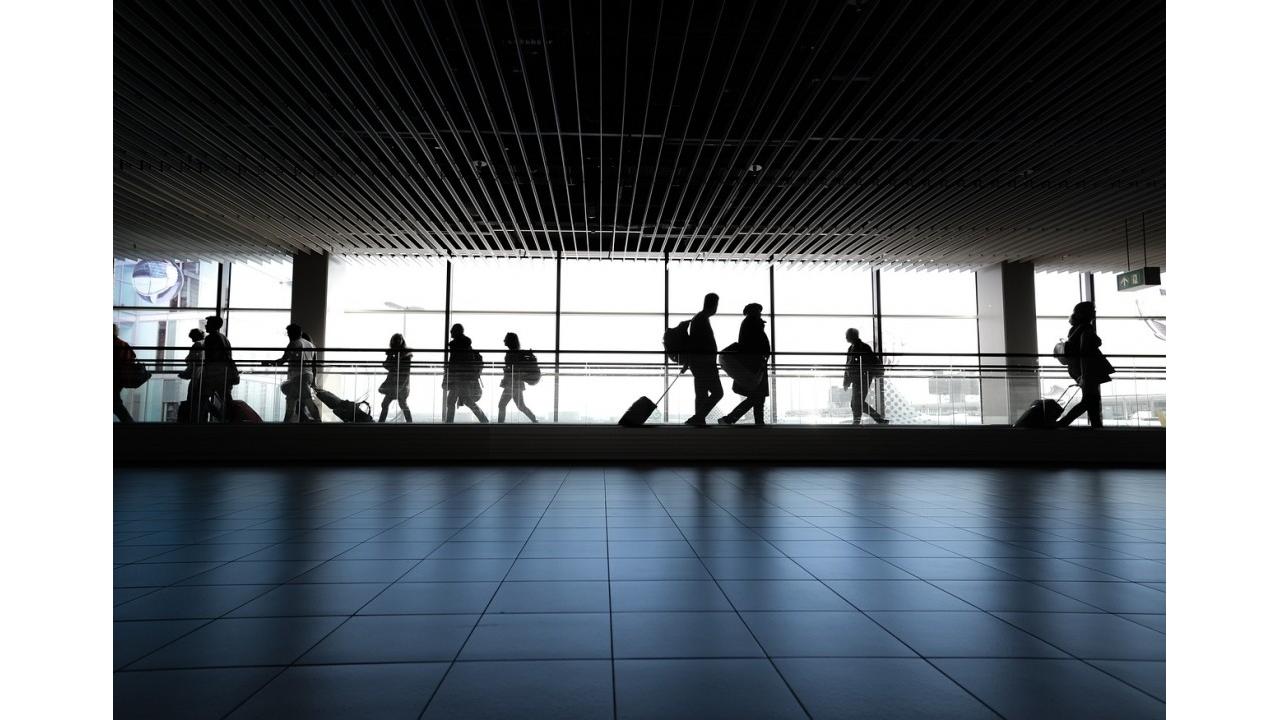 Il servizio “Fast Track” di Telepass arriva negli aeroporti di Milano