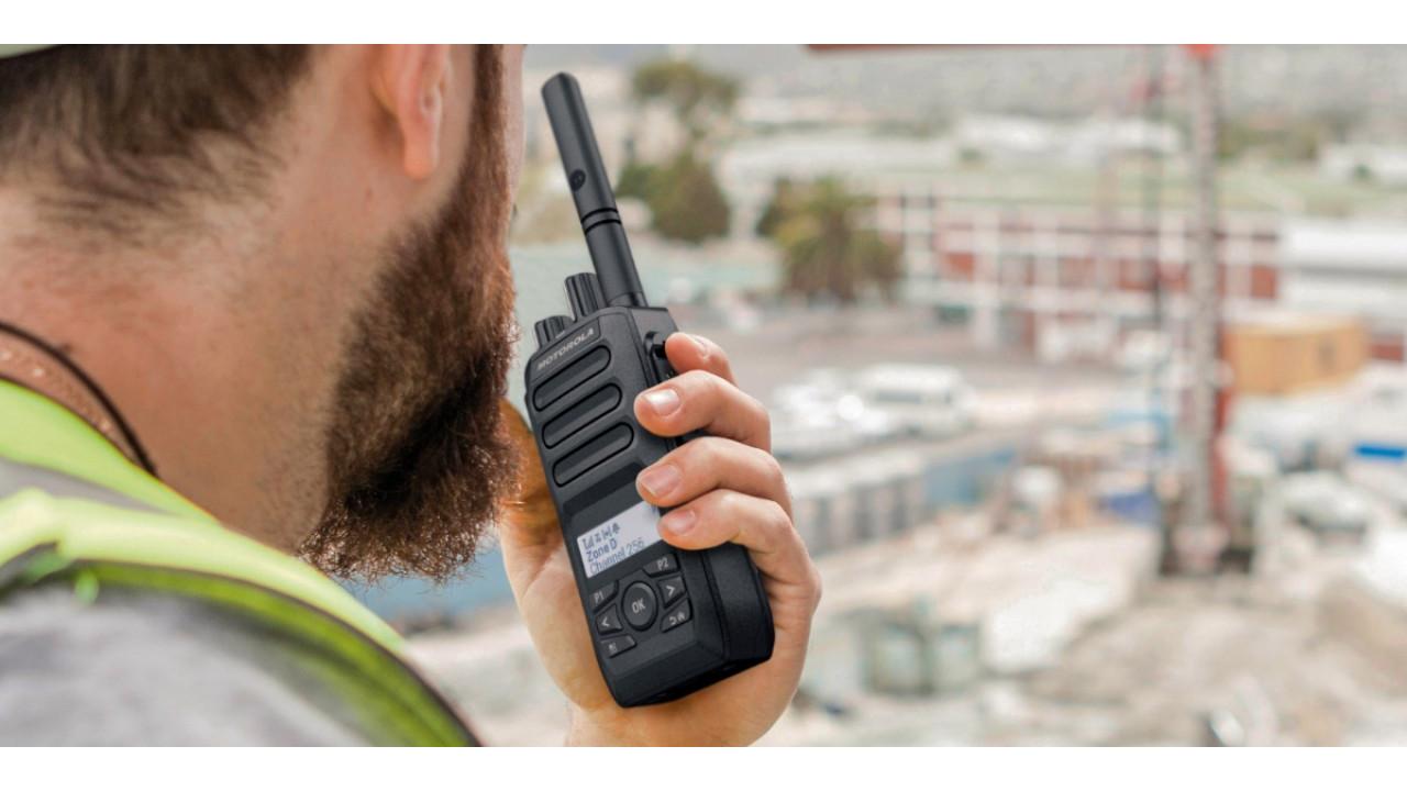 Motorola Solutions e Aikom Technology presentano la nuova radio portatile MOTOTRBO R5