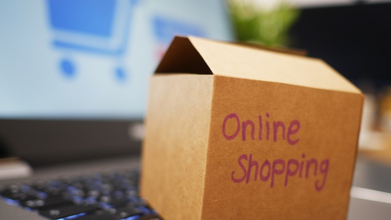 Osservatorio Trovaprezzi.it: calano smartphone ed elettrodomestici, crescono benessere e tempo libero