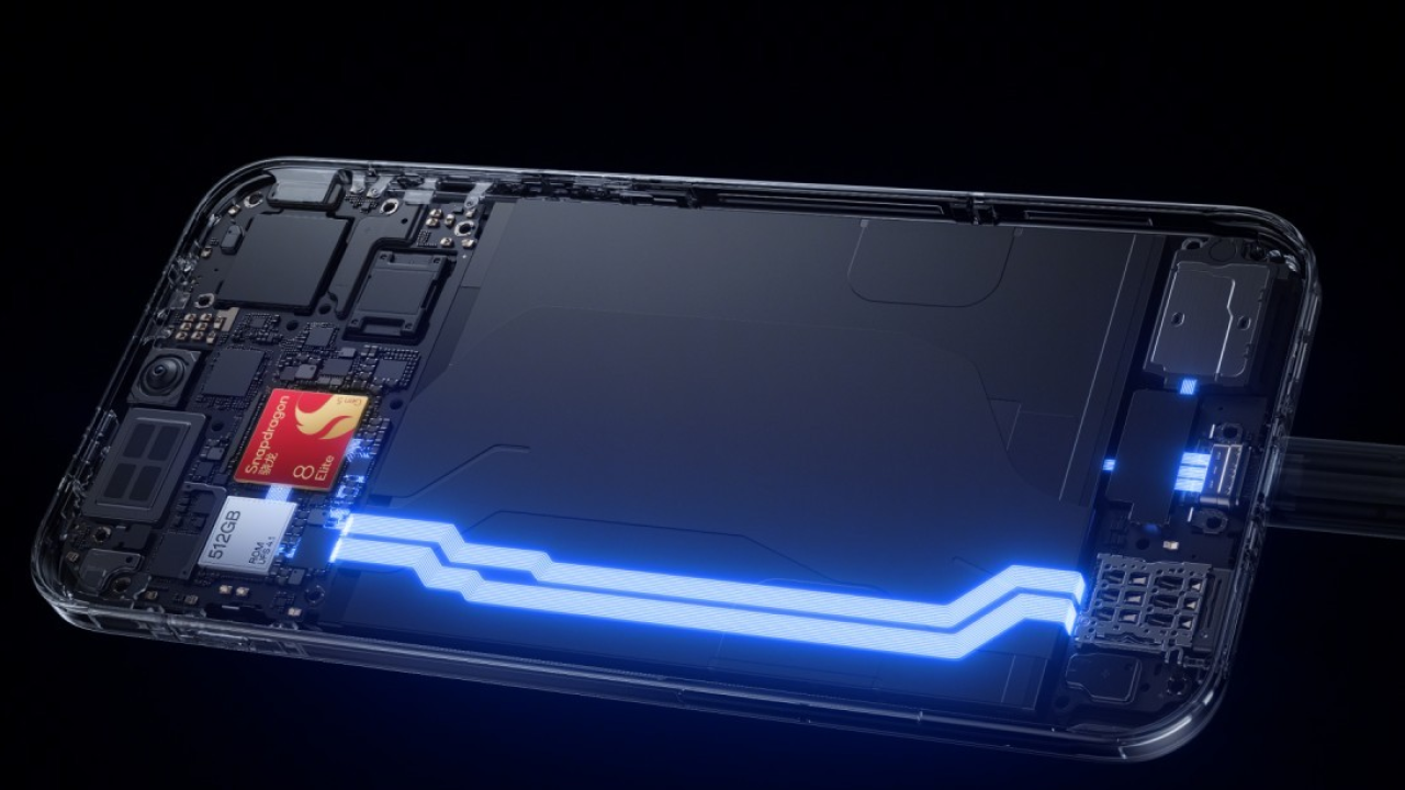 OnePlus 15: architettura a triplo chip per una potenza fluida e costante