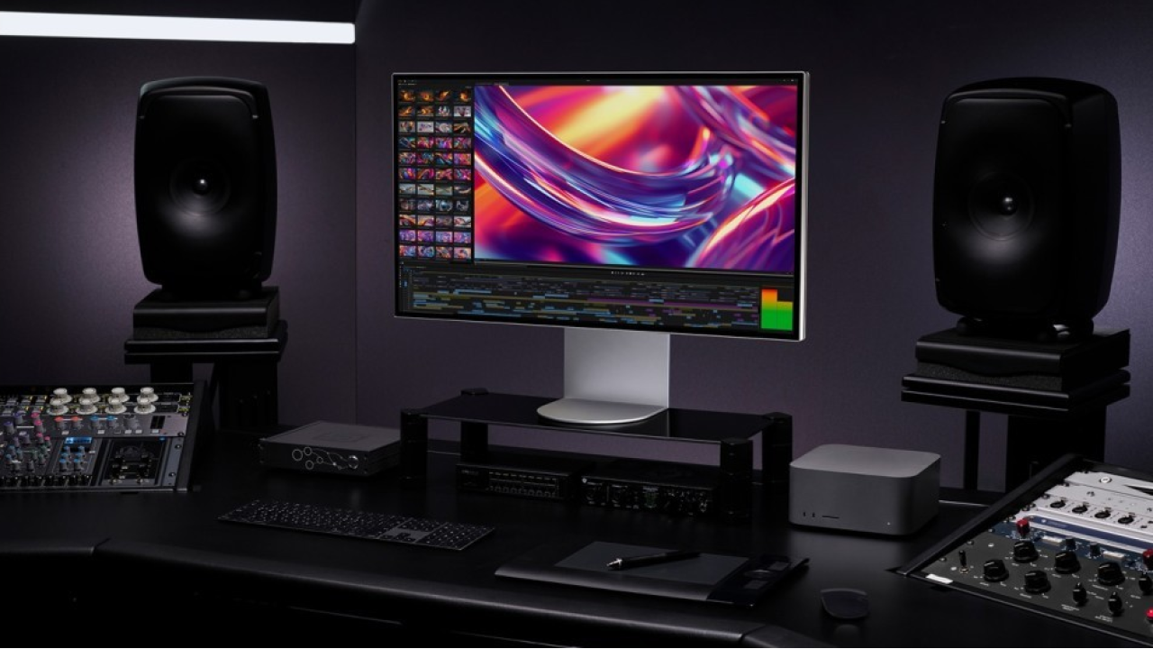 LG svela il primo monitor 6K con Thunderbolt 5