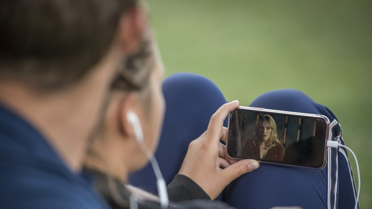 Tariffe con Giga illimitati: prezzi accessibili ma attenzione ai “limiti” in Italia e all’estero valgono poco