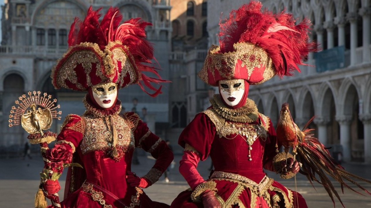 Carnevale 2026: K-pop, serie TV e streaming riscrivono l’immaginario delle maschere in Italia