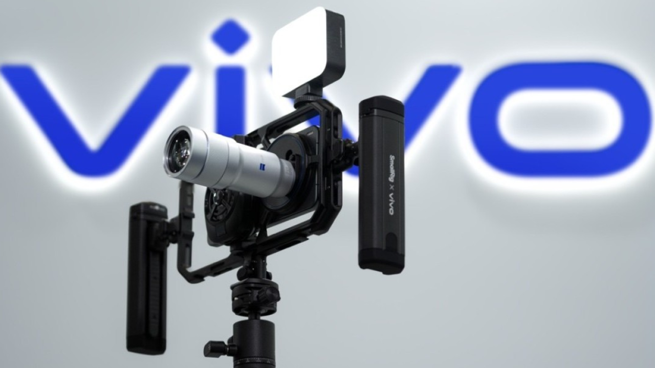 vivo X300 Ultra: debutta lo zoom estremo da 400 mm firmato ZEISS
