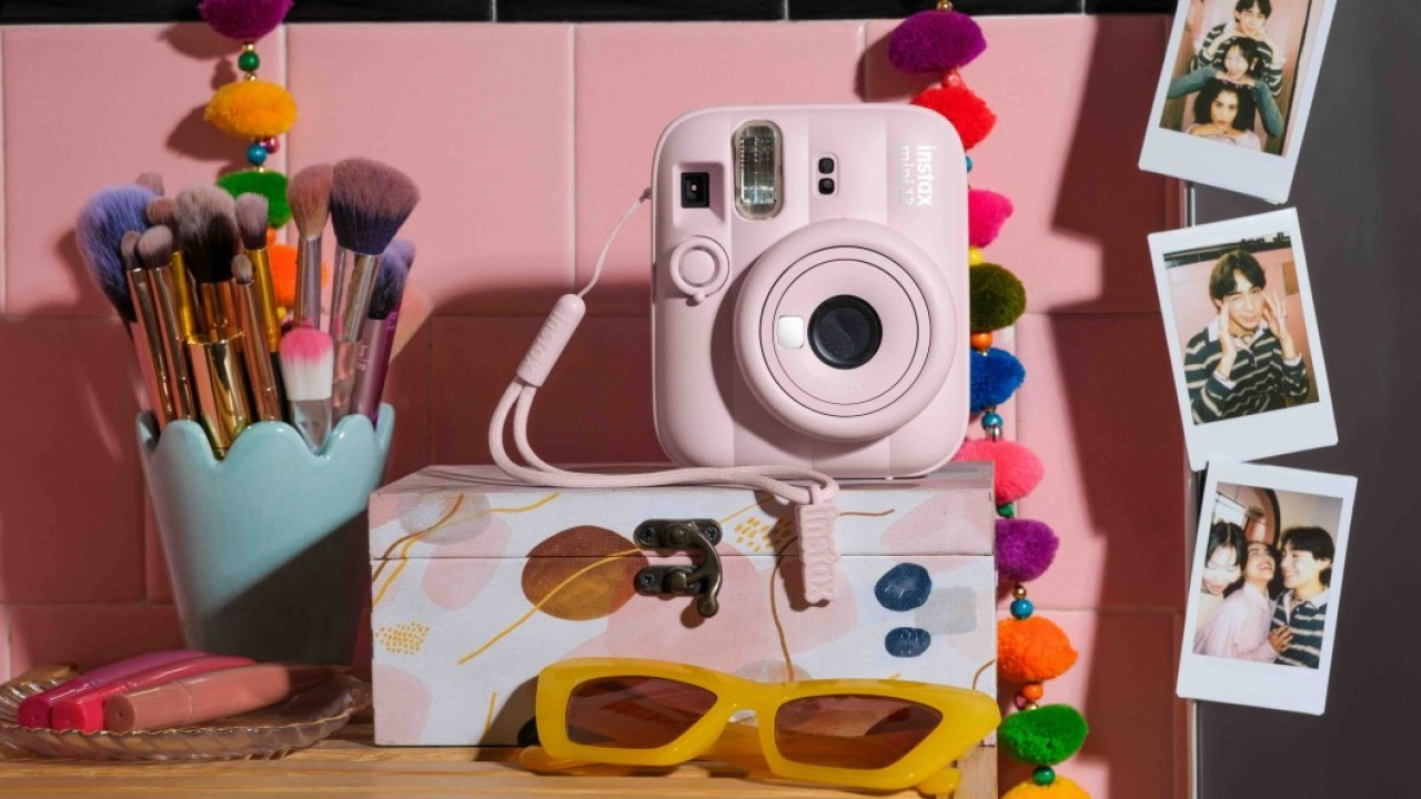 Fujifilm instax mini 13, la fotocamera istantanea