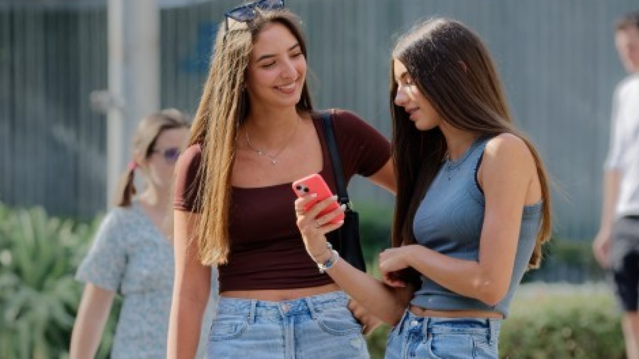 Addio barriere linguistiche: DeepL lancia la traduzione vocale in tempo reale