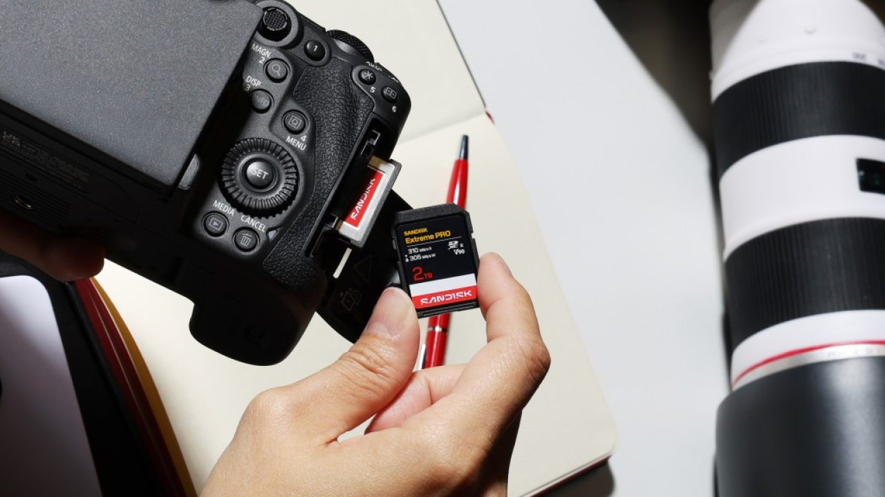 SanDisk rivoluziona lo storage professionale: arrivano le schede da 2TB e 4TB