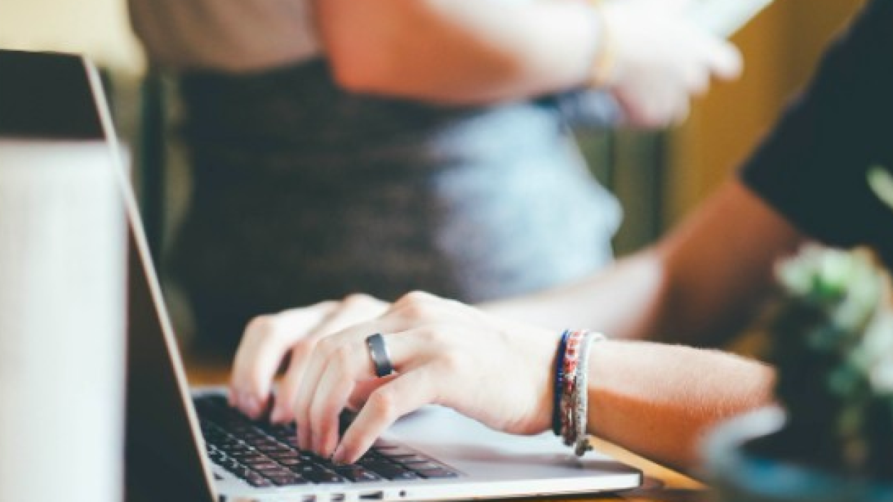 Cittadini e ICT 2025: l'Italia cresce nelle competenze digitali, ma il traguardo UE è lontano