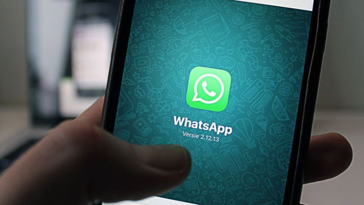 WhatsApp, attenzione al messaggio fatale: la nuova frode che svuota il conto in mezz'ora