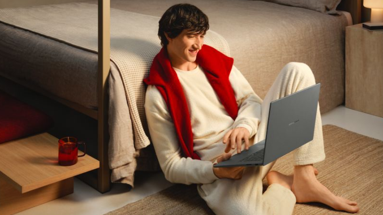 ASUS ZenBook A14 e A16: i compagni di viaggio ideali per un'estate connessa