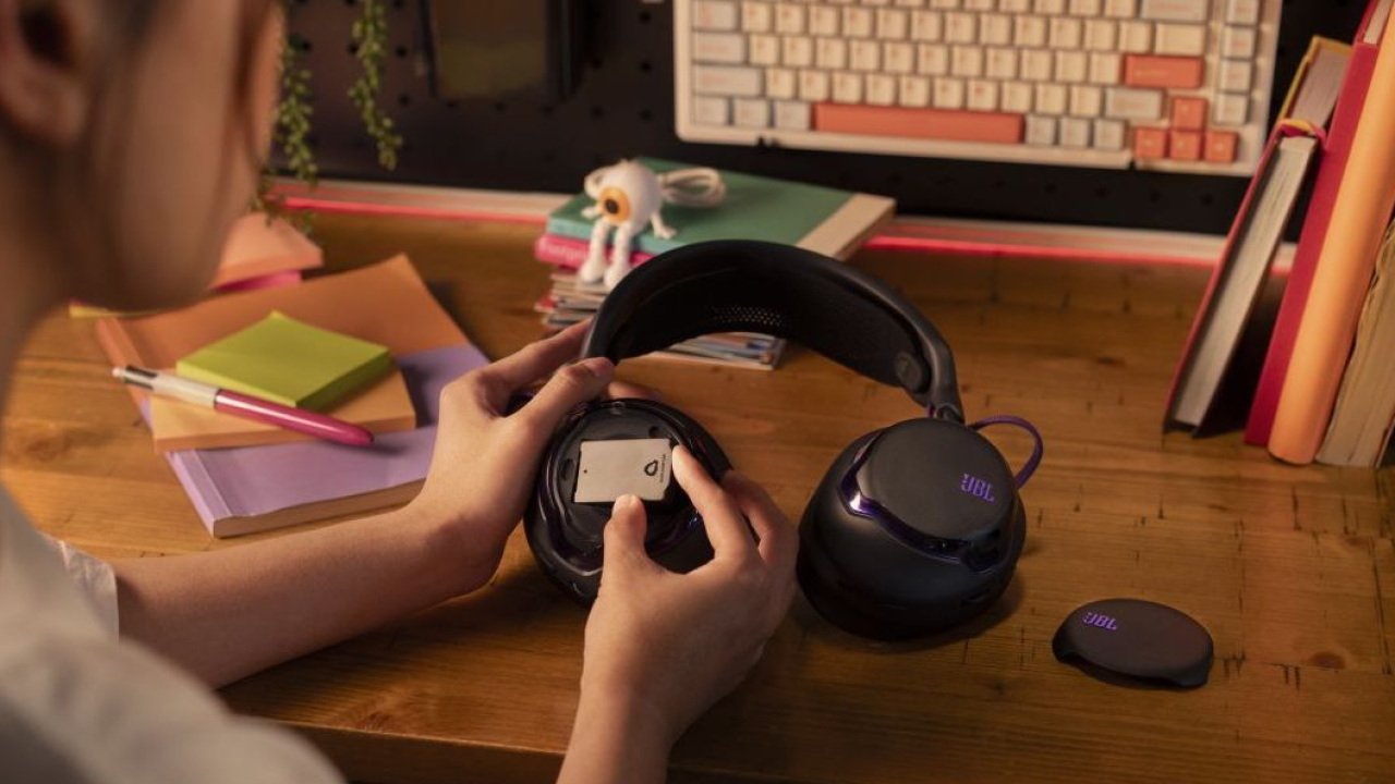 JBL Quantum 850: audio competitivo senza compromessi per le nuove cuffie gaming wireless