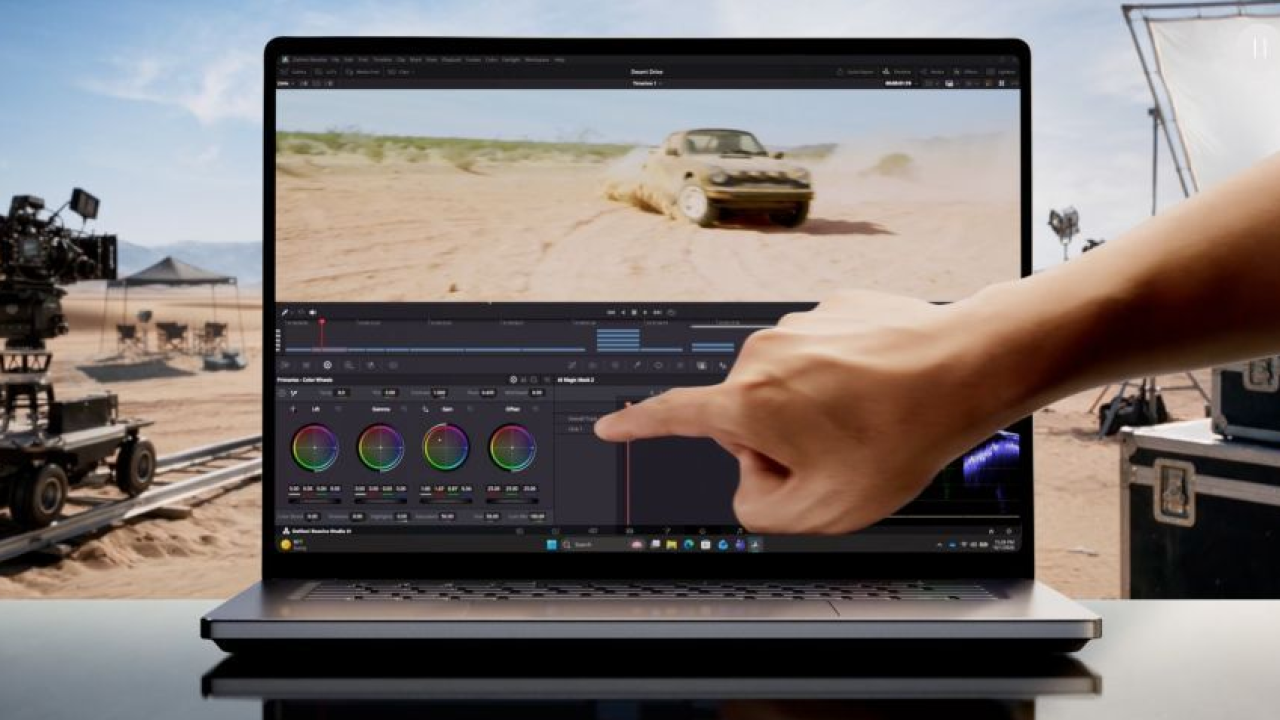 Svolta IA per Microsoft che lancia Surface Laptop Ultra potenziato da Nvidia per sfidare Apple