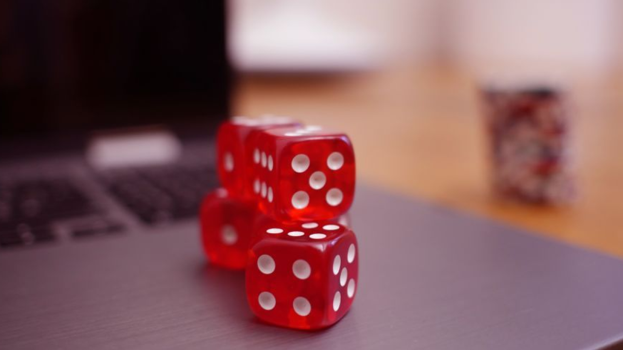 Gioco online, uno studio italiano individua i profili su cui la prevenzione risulta più efficace