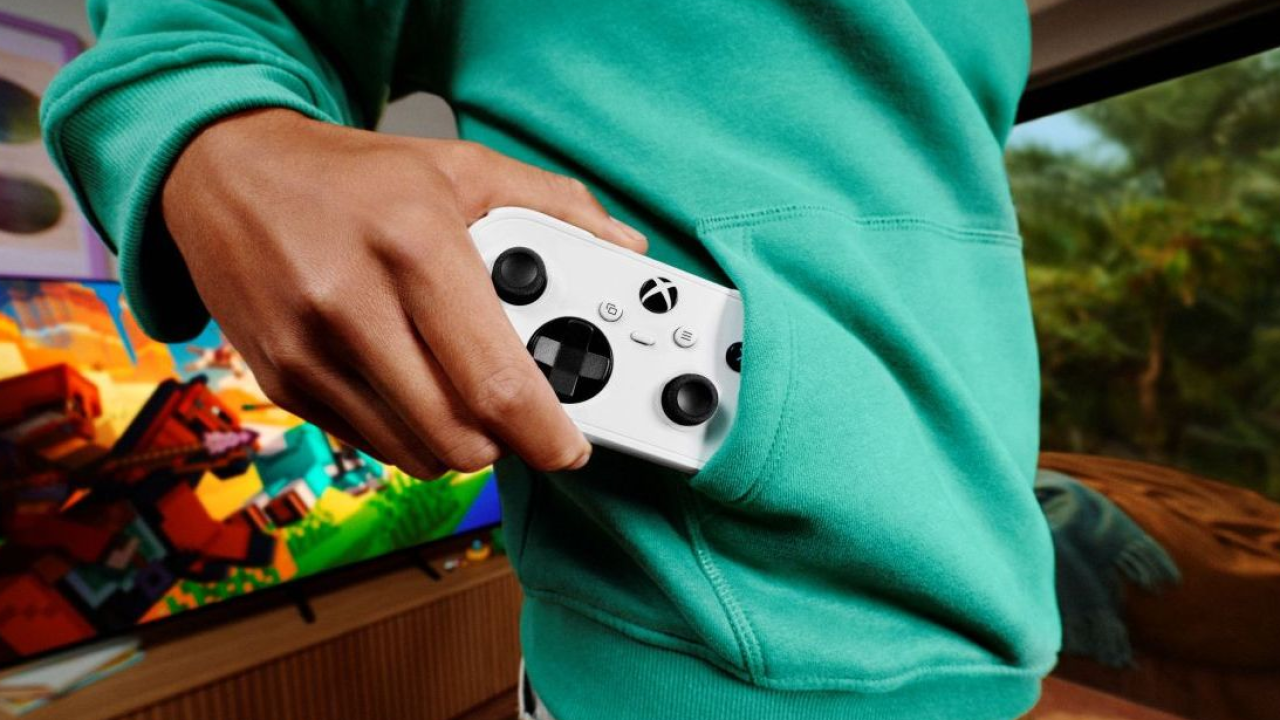 Microsoft svela Xbox Nano Controller: il pad ultra-compatto è disponibile in preordine